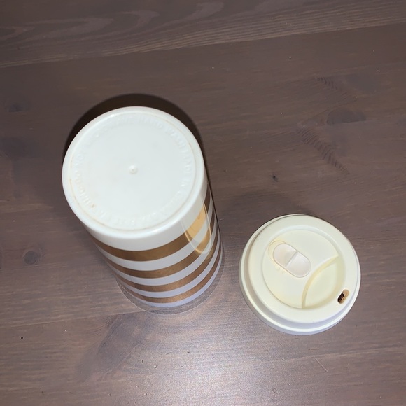 Kate Spade Cream and Gold Striped Plastic To-Go Cup - Picture 8 of 9